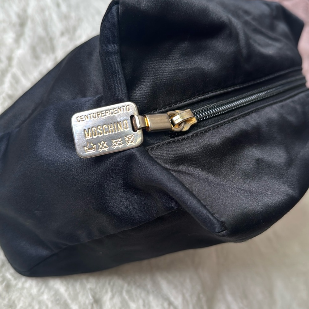 Moschino Couture Redwall “In Love We Trust” Cow Bag - Picture 4 of 6